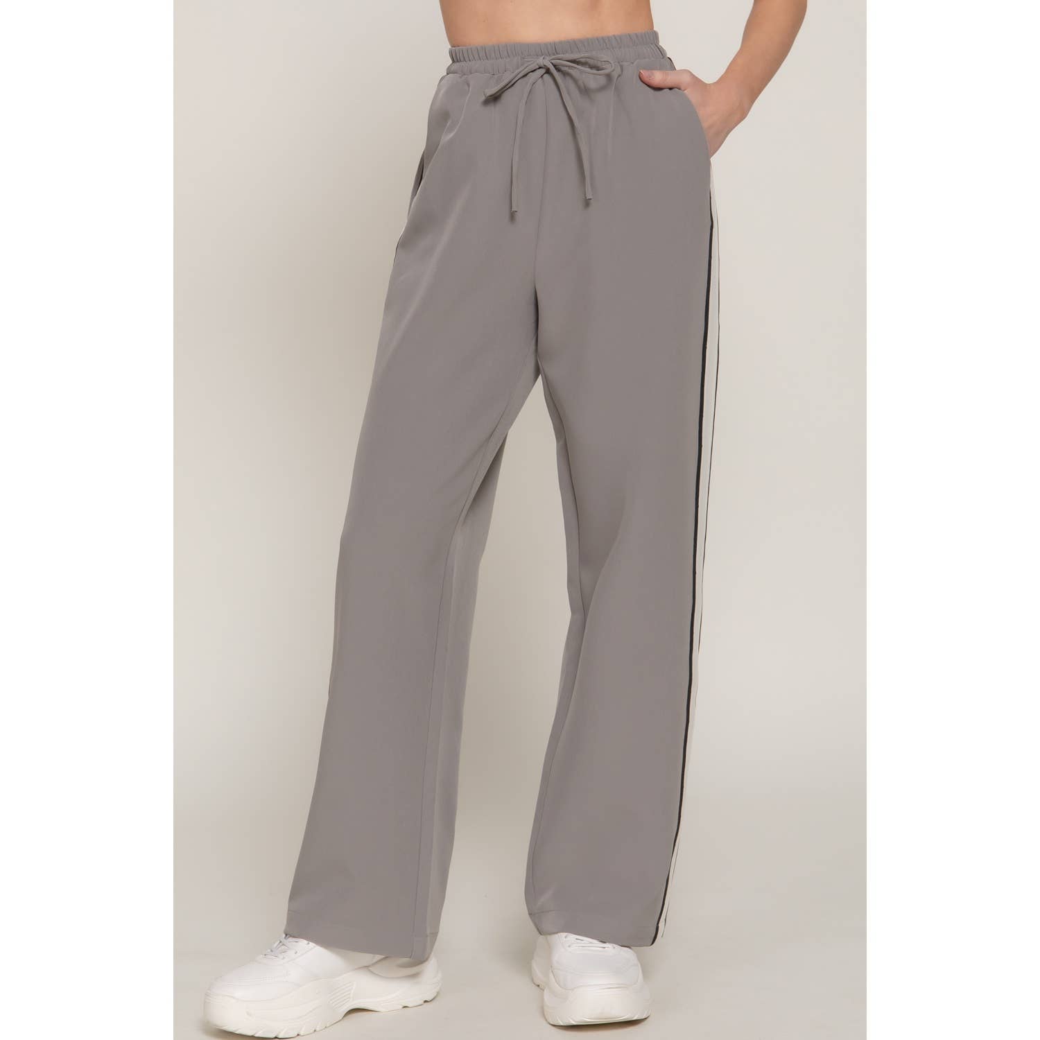 HiteJeans - Wholesale Athletic Sweatpants/Joggers - Women's - Trendy Side Stripe Sweatpants2