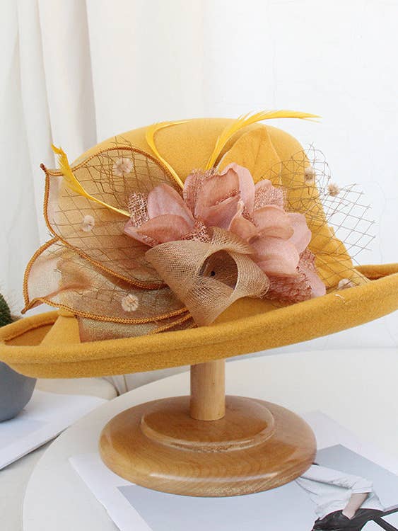 Chapeau melon en maille à plumes C0081 pour la vente par Ole