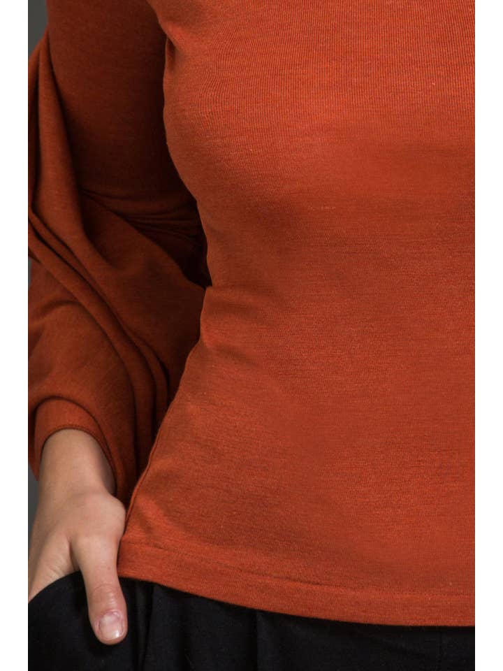 Madiva - Wholesale Knit Top - Women's - 692 04 Long Sleeve V-Neck - Wool Silk