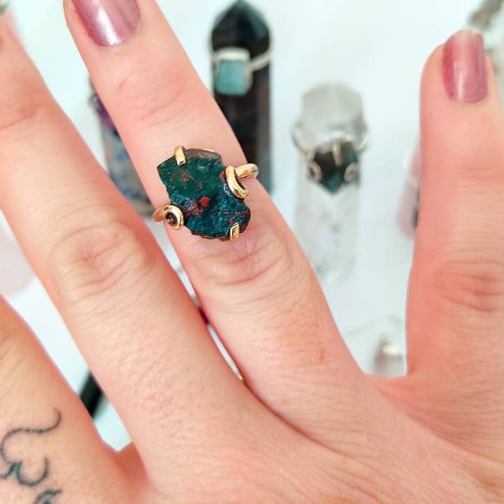 Sacred Ceremony - Vente Solitaire - Bague Raw Bloodstone