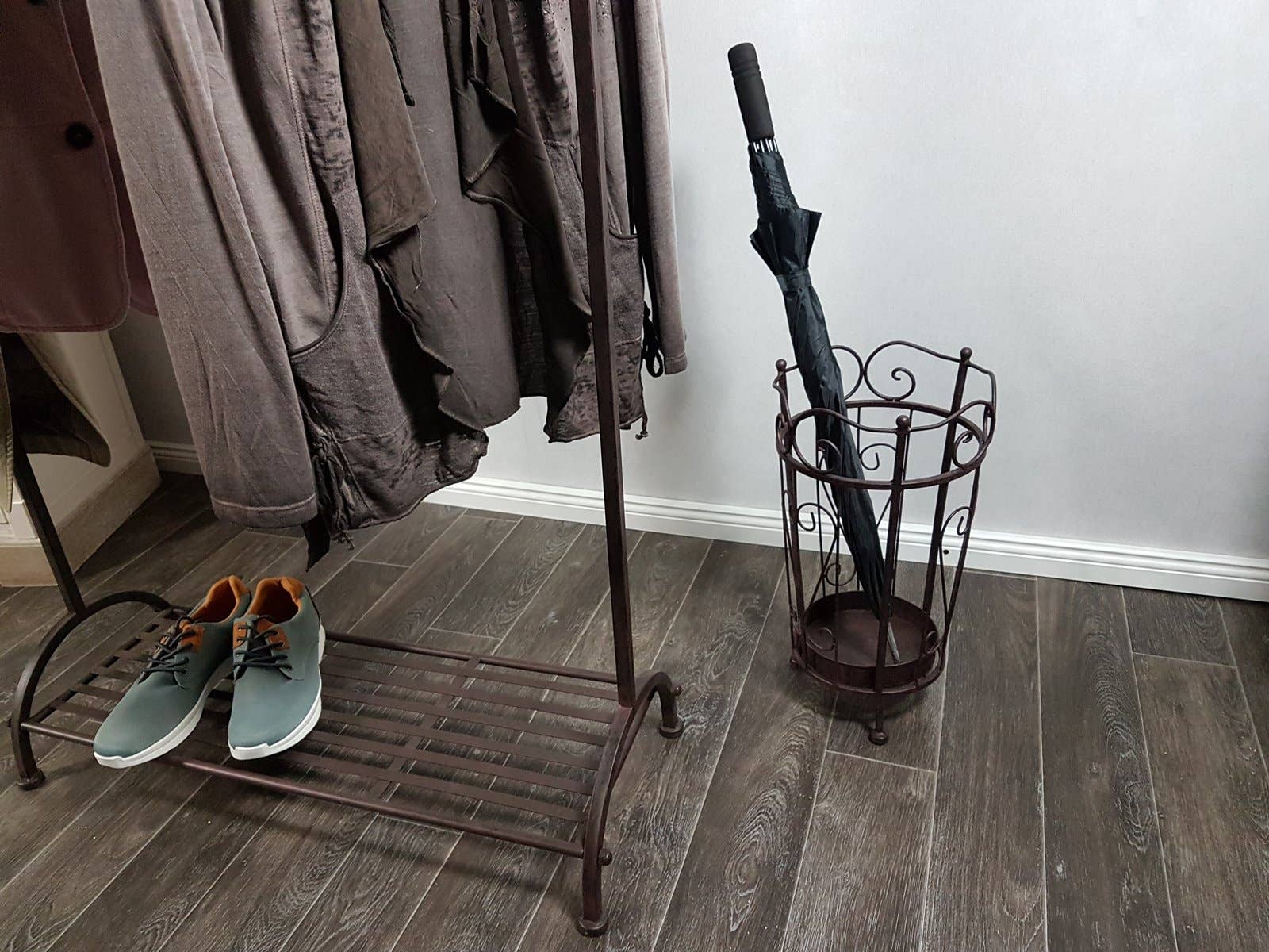 Ambiente Haus - Wholesale Coat Rack - Wardrobe Pole - Antique Brown 162cm1