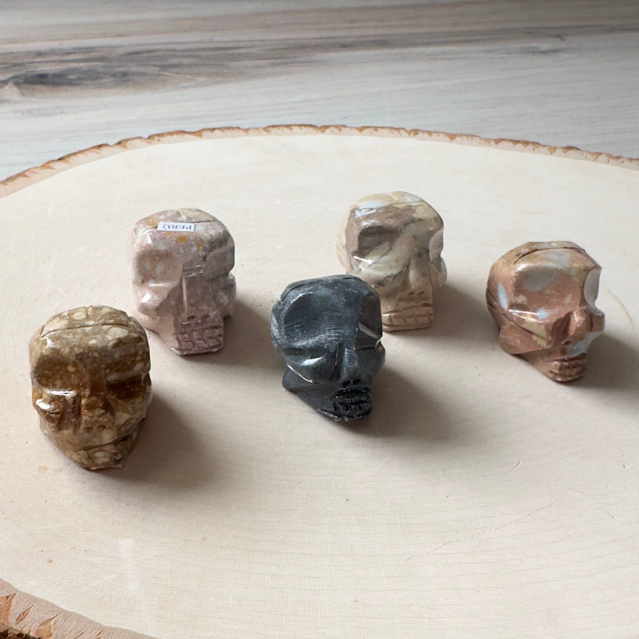 Pebble House - Wholesale Spiritual Stone/Crystal - Soapstone Animal Carving  30+ Varieties - Crystals & Stones48