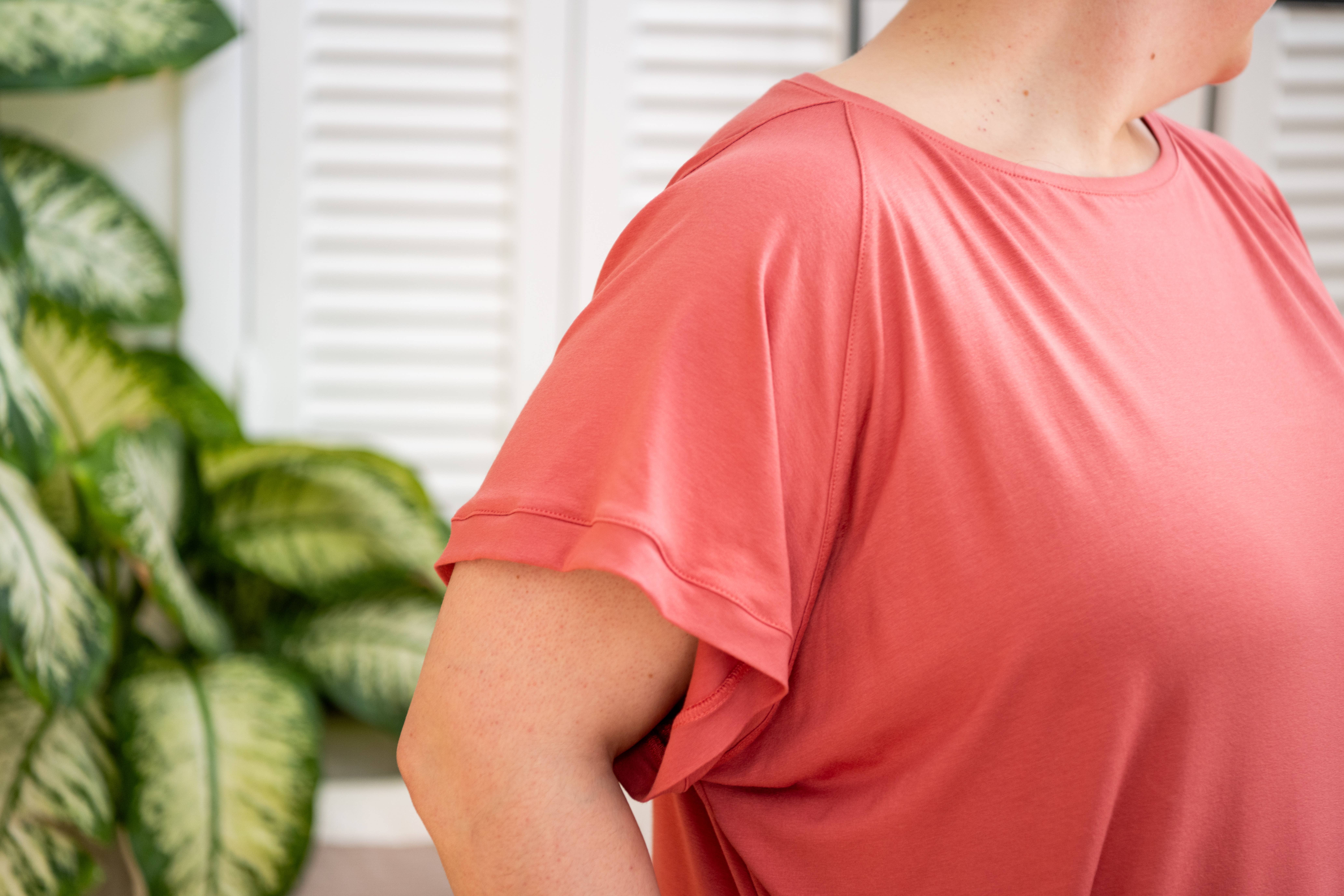 Knieriem Designs - Wholesale Dress - Women's - Short Sleeve Coral Knit Dress w/Pockets in Rayon Lycra3