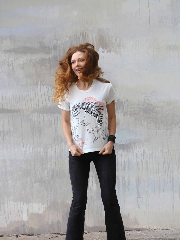 Shovava - Wholesale Screen printed t-shirt – Women′s - White Tasmanian Tiger Thylacine4