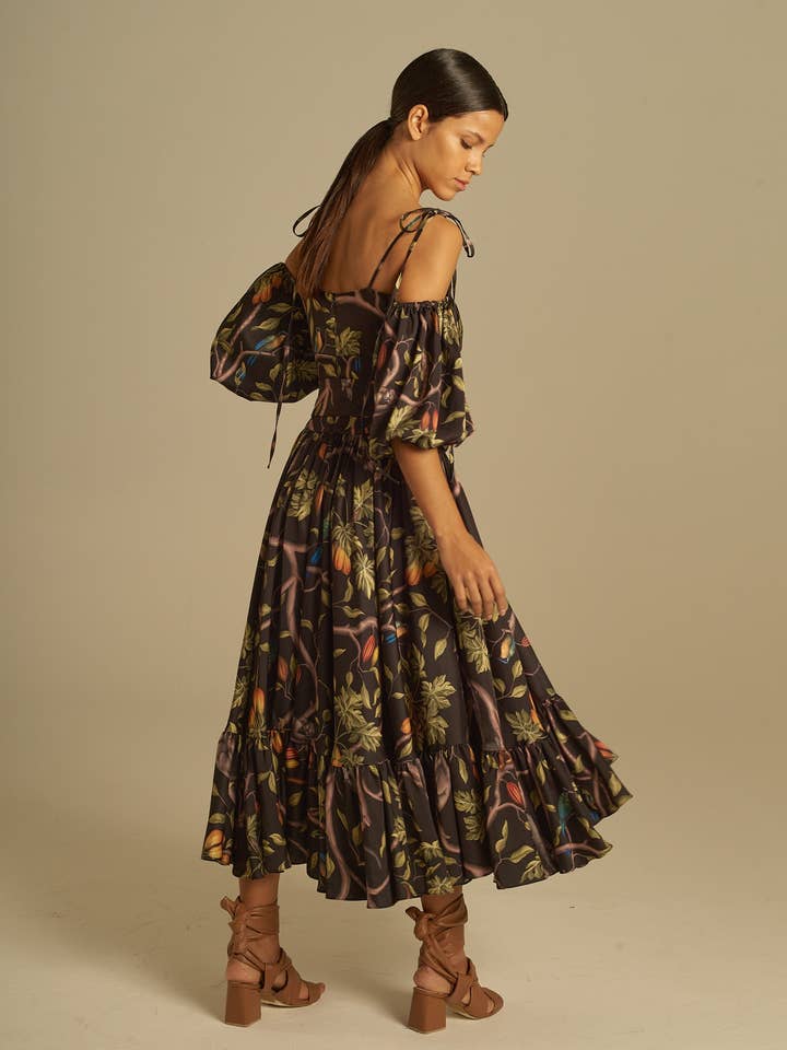 Cabillo Black Midi Kjole for engroshandel hos Manifiesto