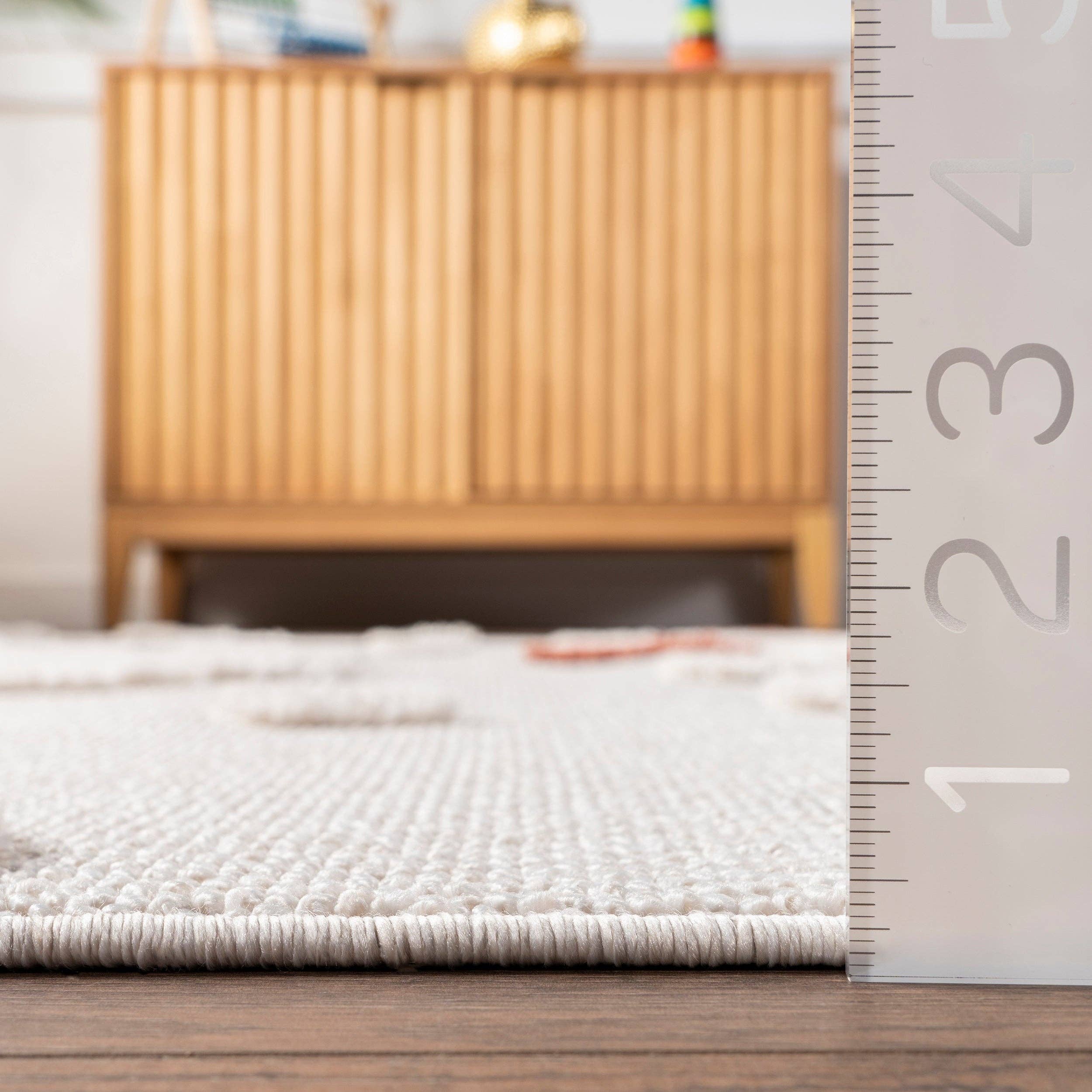 Blanc cassé Tapis à pompons Kilah Snowmen High-Low pour enfants en vente sur Faire1