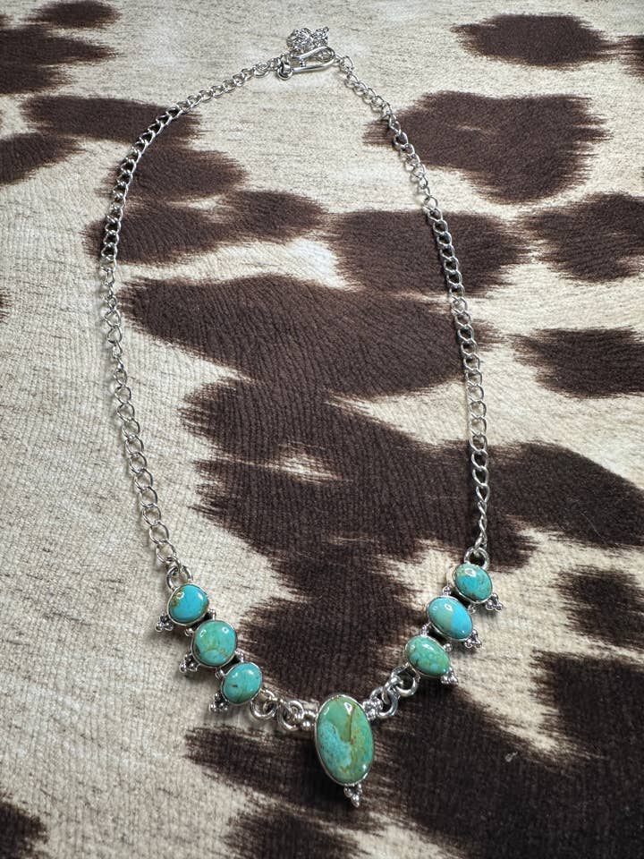 Collier en argent sterling fait main et turquoise Kingman / pierre centrale plus grande pour la vente par Nizhonitradersllc