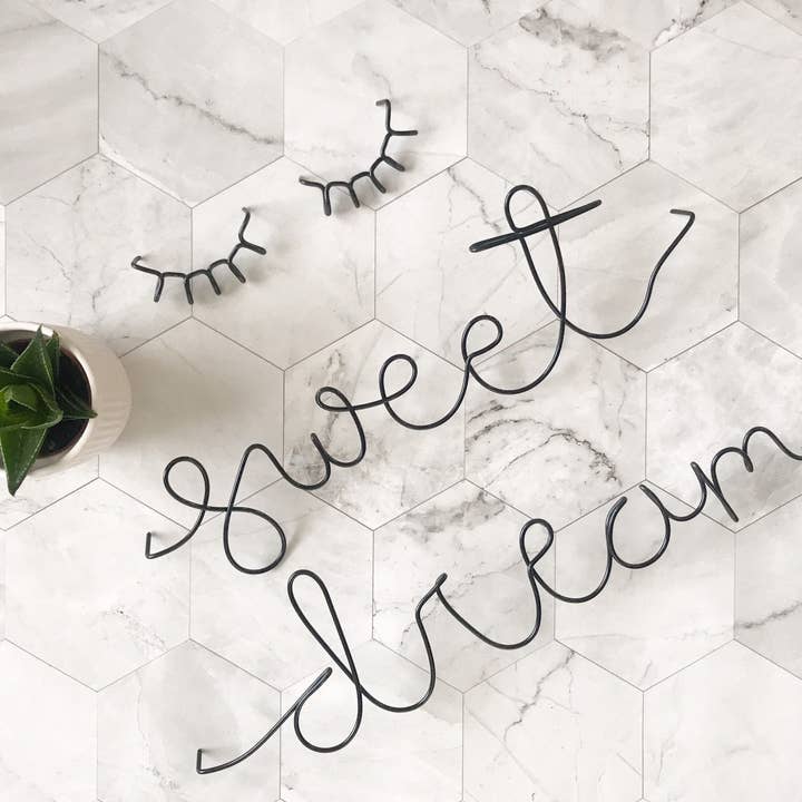 Wonder Wire Design – Großhandel 3D-Wandkunst – Drahtbild „Sweet Dreams mit Augen“ | Drahtwandkunst | Wohnkultur | Drahtwortschild | Draht-Wörter | Draht-Schild | Kinderzimmer-Schild | Wandbehang