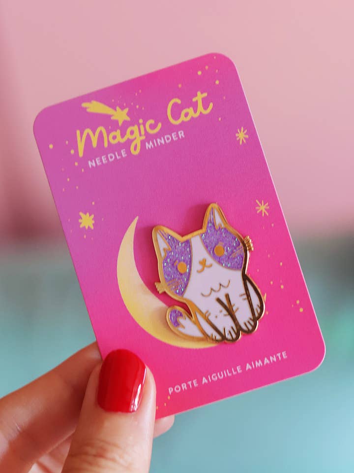 Magnetic Pin Magical Cat – Needle Minder Needle Holder for wholesale by Poulette Magique