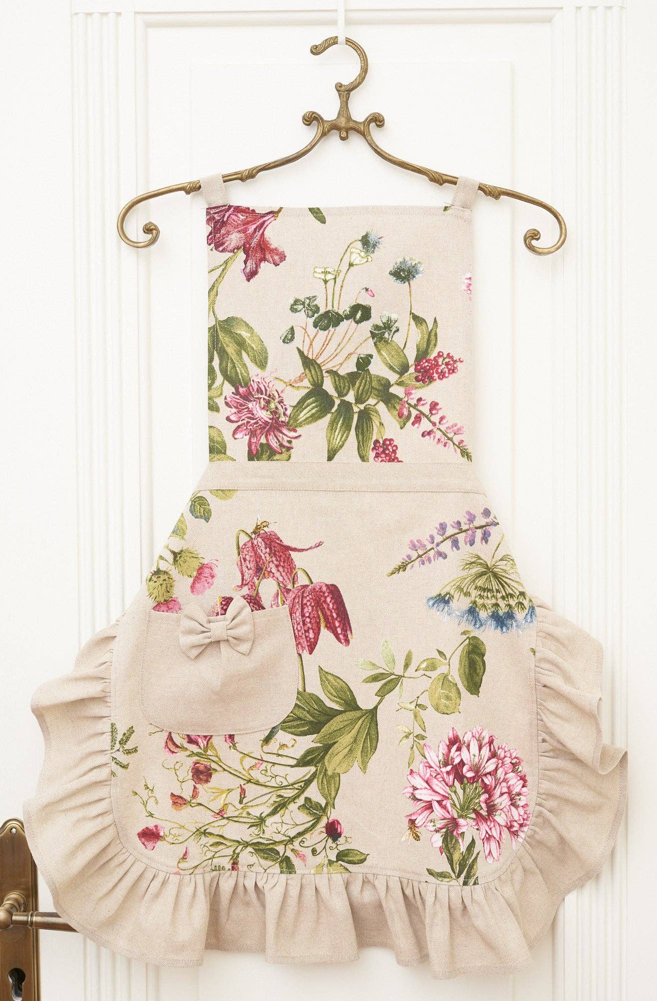 Hortensias Home - Wholesale Apron - Ladies' Apron with Ruffles, Poly-cotton Mix, Printed | Botan3
