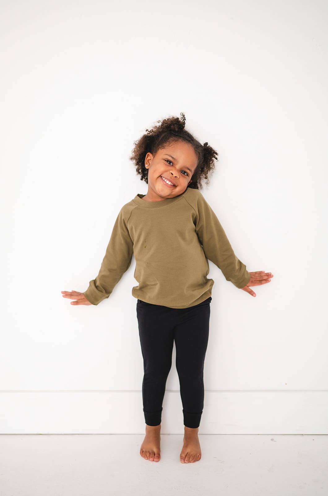 Gaia Baby Goods - Wholesale Sweatshirt - Kids - Organic Cotton Baby / Toddler Pullover in Olive Green
