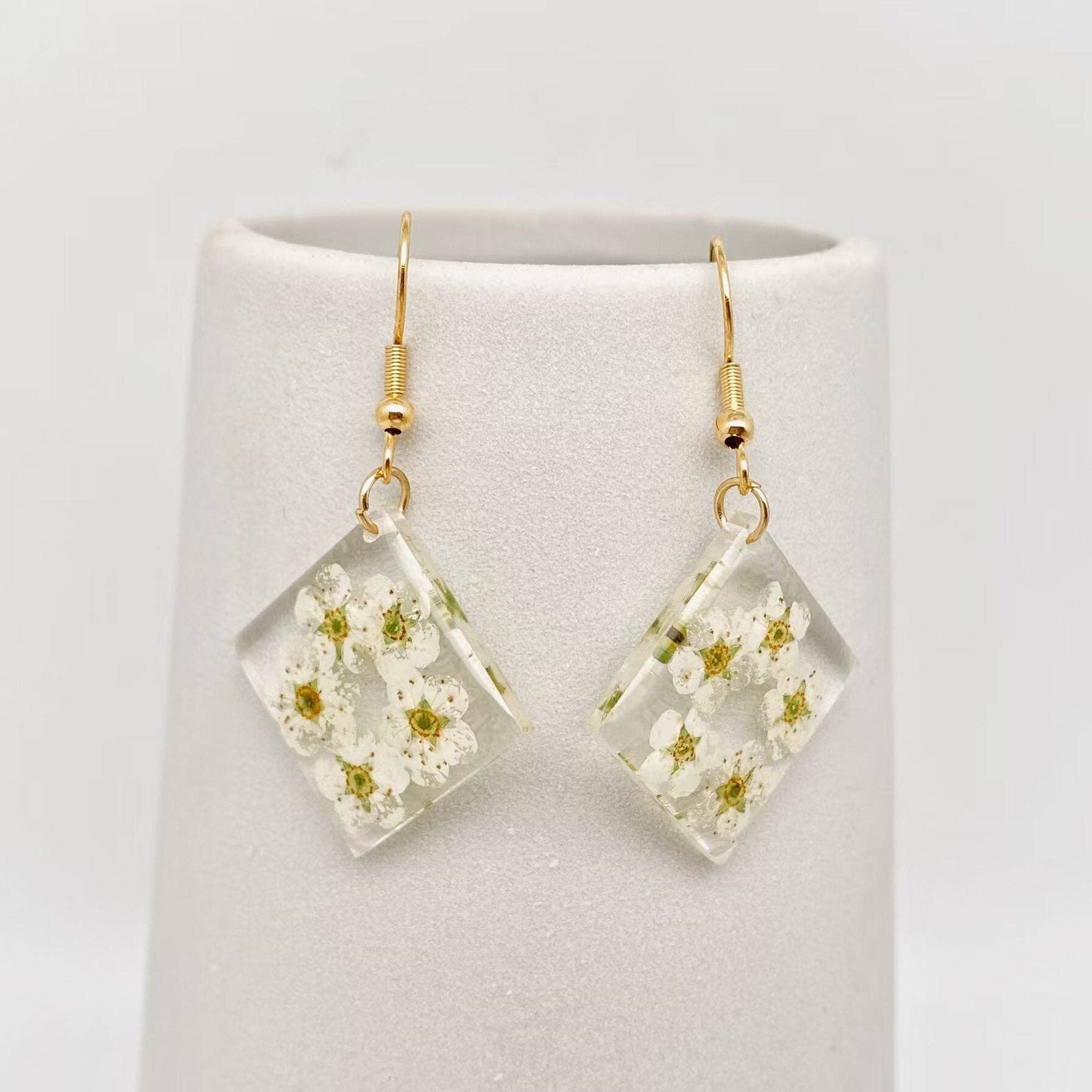Mio Queena - Wholesale Dangle Earrings - Daffodil Genuine Dried Flowers Square Charm Earrings - PDF1