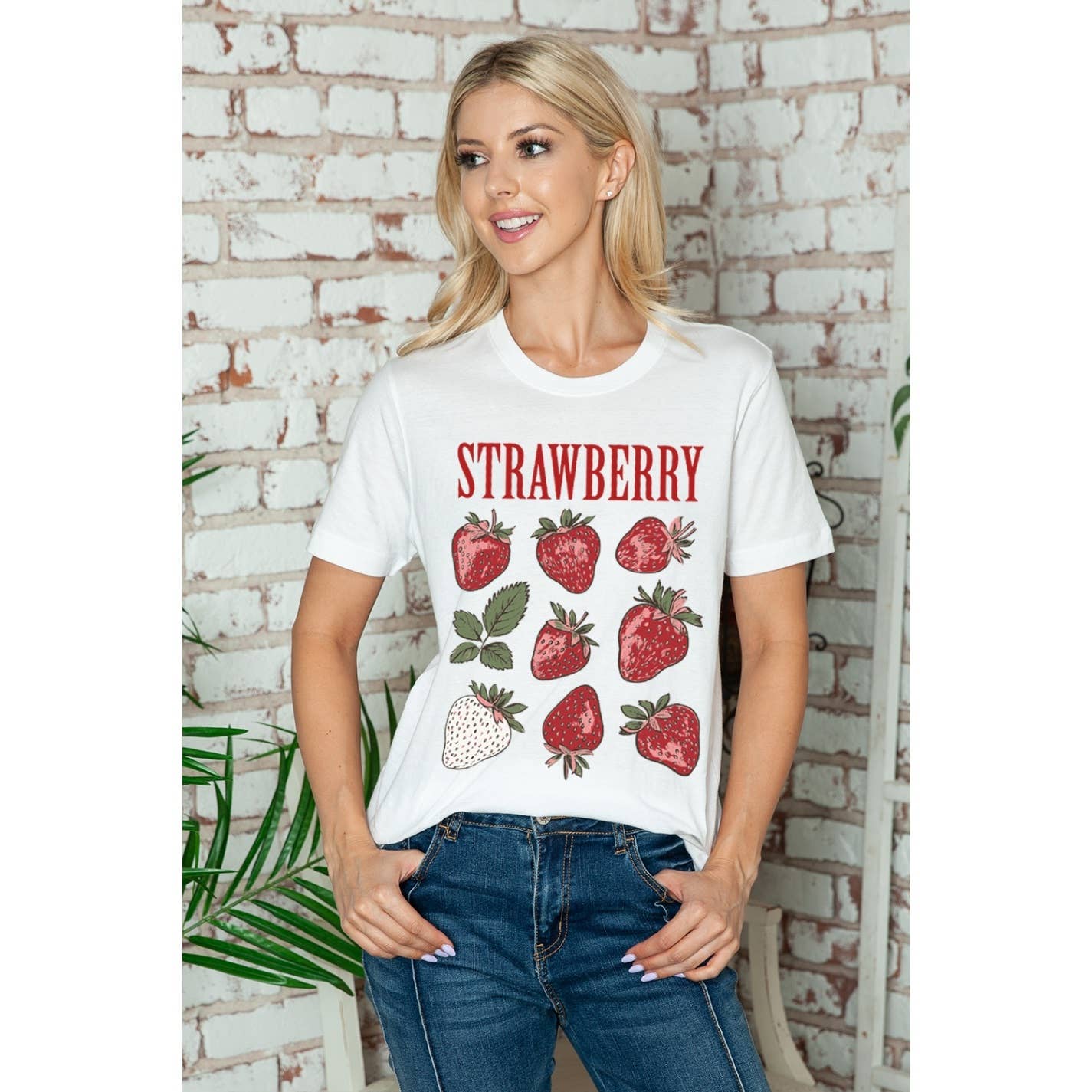 MINEB - Wholesale Screen Printed T-Shirt - Women's - STRAWBERRY VINTAGE FRUIT GRAPHIC TEE2
