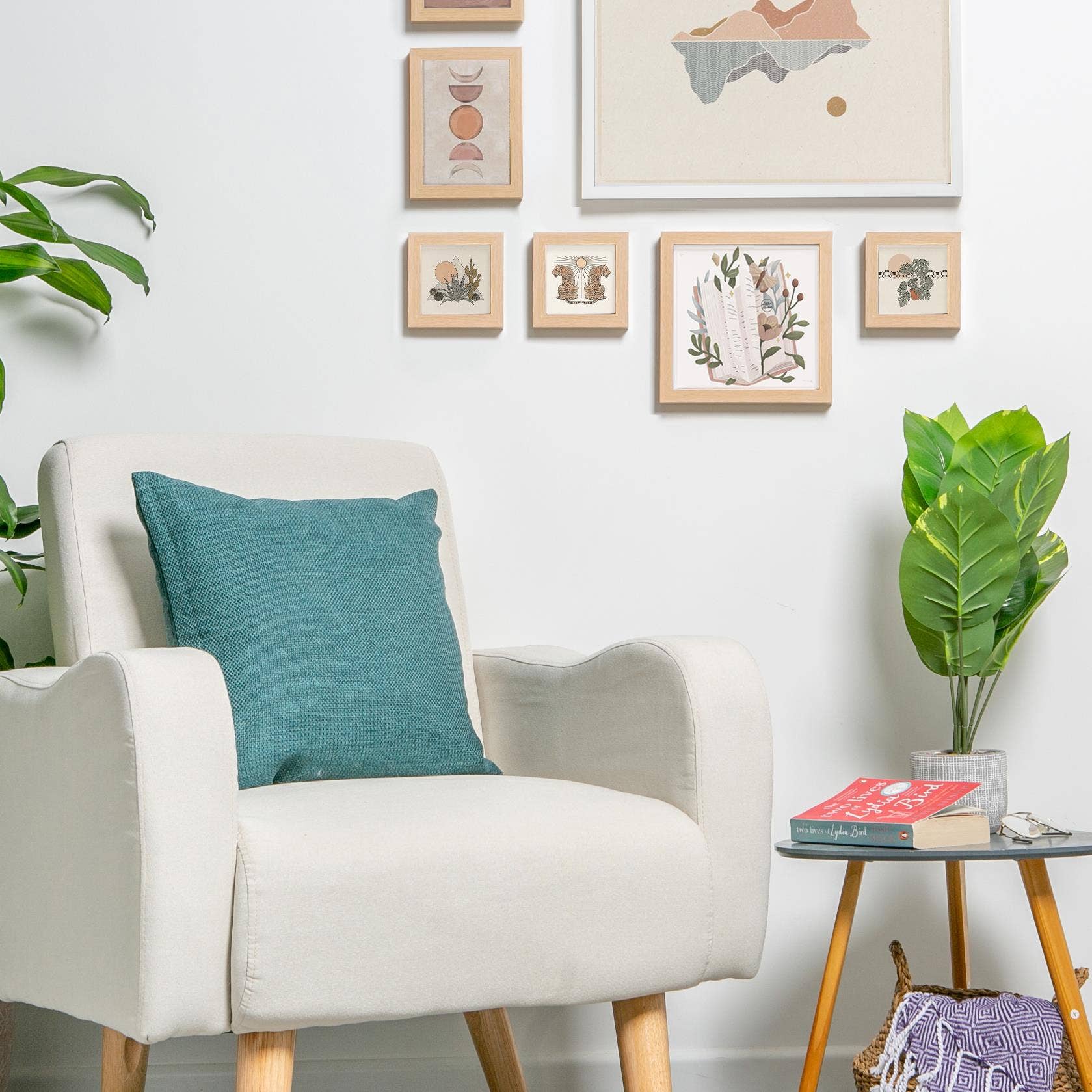 Rinkit Ltd - Wholesale Picture Frame - Nicola Spring 6" x 6" 3D Box Photo Frame - Light Brown2