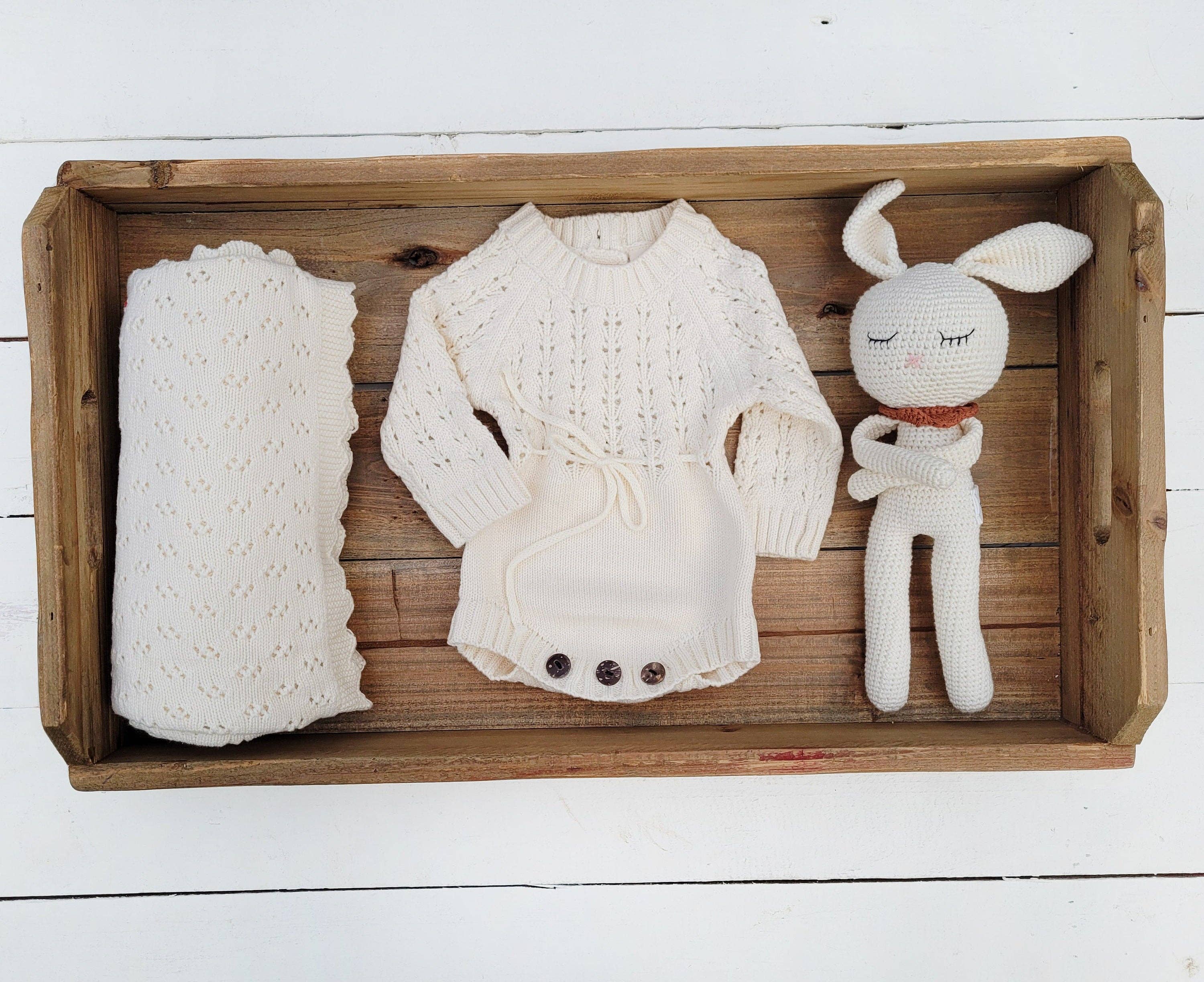OLIVE & CRADLE – Engroshandel Bodysuit - Baby – Zoya strikket heldragt med sweaterlook11