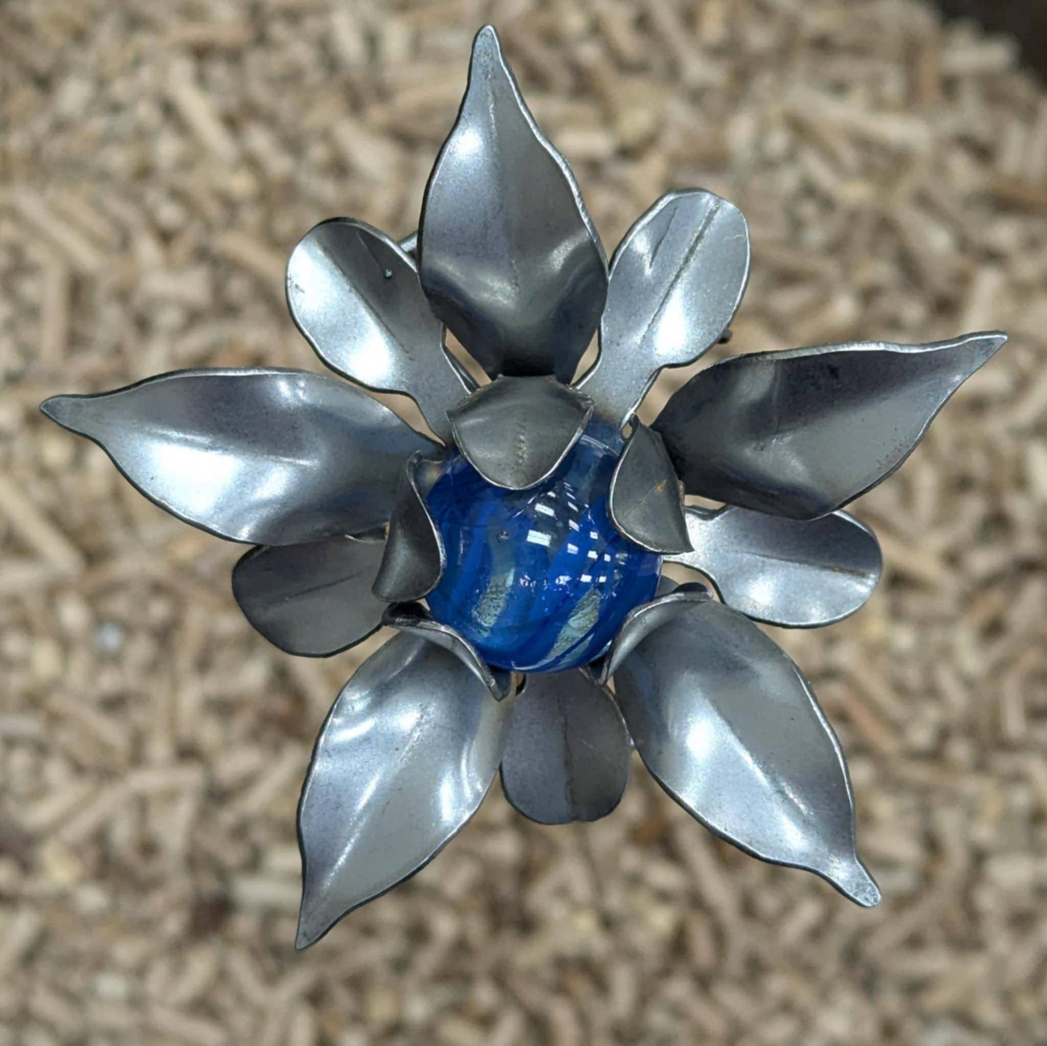 Designs by Dieter, LLC - Wholesale Garden/Lawn Stake - Handmade Metal Flower Garden Stake7