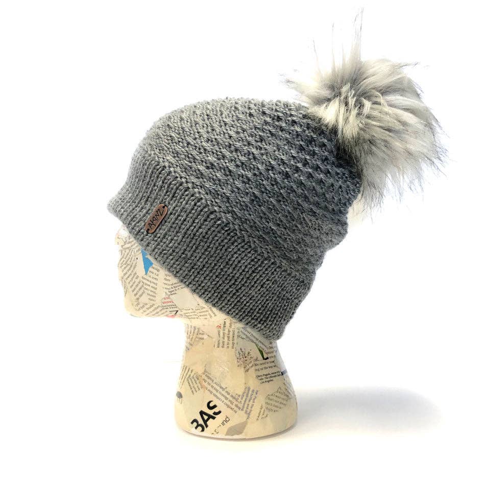 Akinz – Großhandel Beanie – Damen – Foxy Pom Beanie aus Kunstpelz8