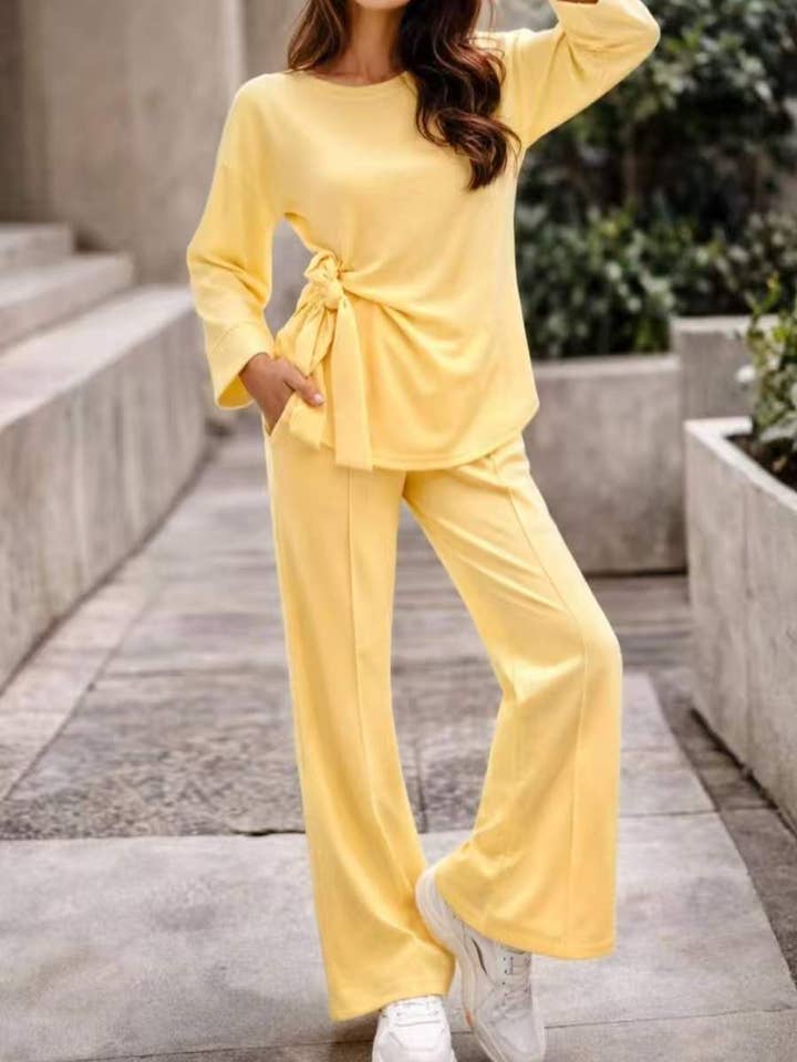 Tvådelat set i flödande material – topp och byxor för wholesale av L.STEVEN