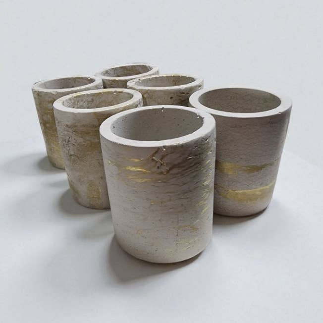 Betongkärl med guldådror, doftljus (200 g) för wholesale av Noir Brooklyn Studios