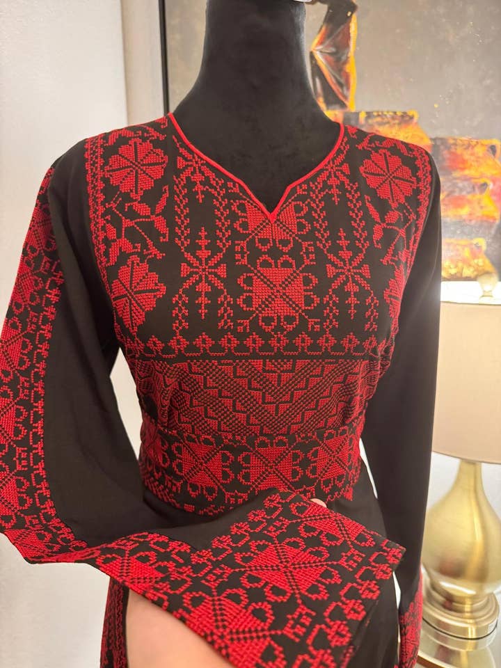 Julya Thobe pour la vente par Bonita Style