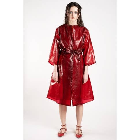 Trench Lio rosso per la vendita all'ingrosso da parte di LES NGUYEN PARIS