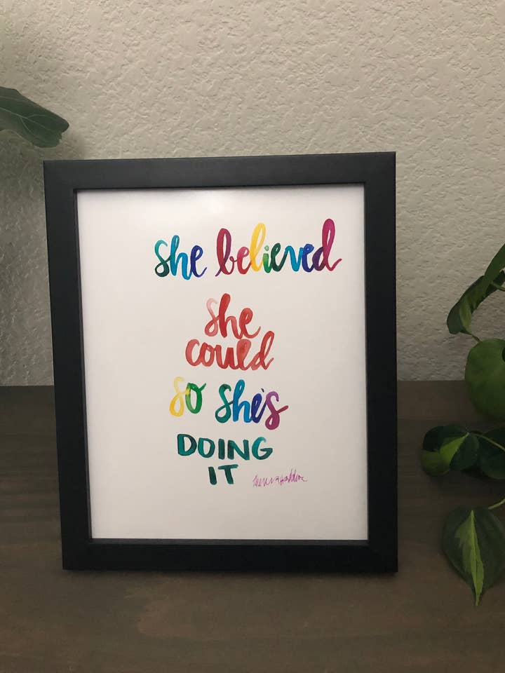 Elle croyait pour la vente par Theresa Haddow