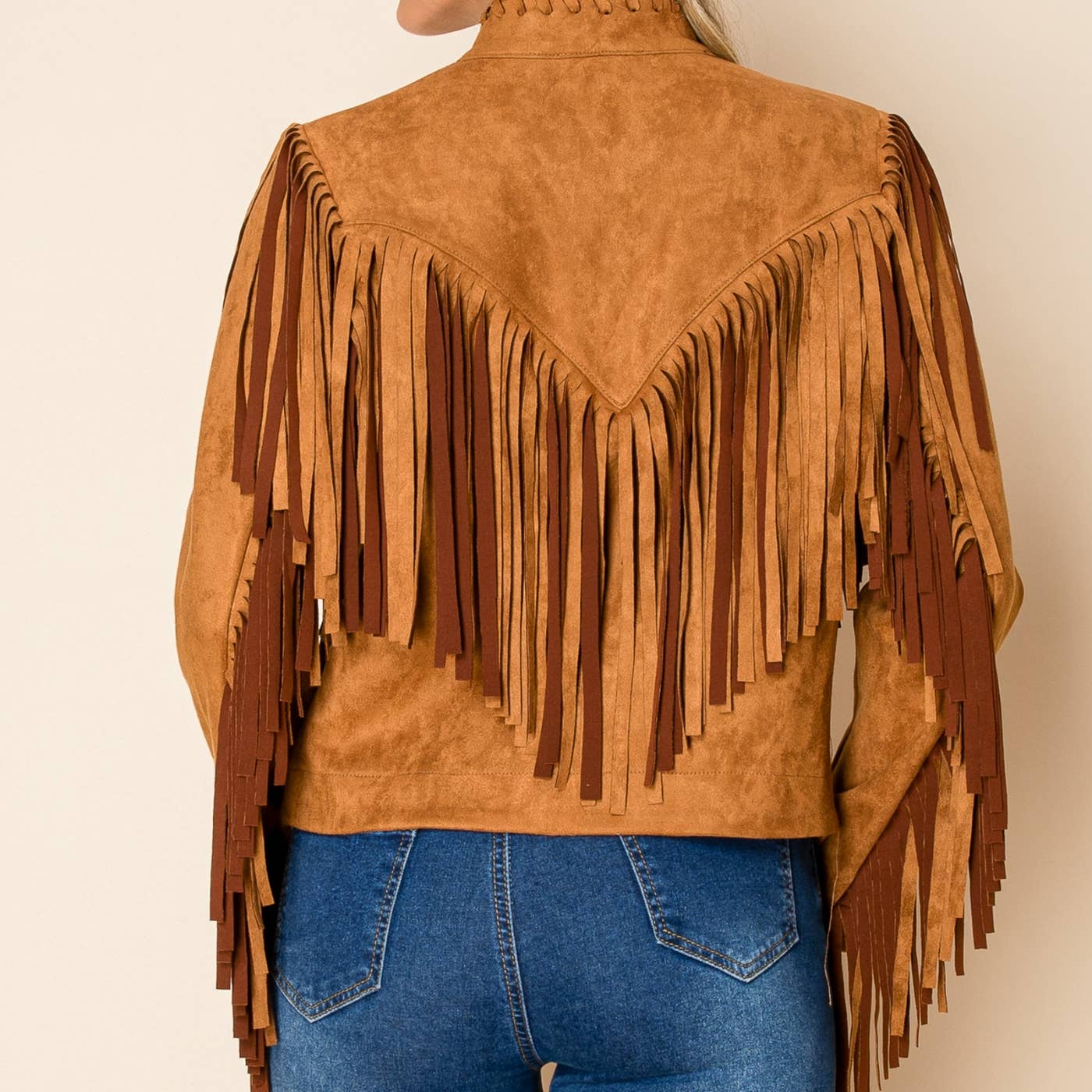 W.A.Y. --Wonderful And Young - Vendita all'ingrosso Giacca - Donna - GIACCA CON FRANGE W.A.Y IN PELLE SCAMOSCIATA CON DETTAGLIO A TRECCIA5