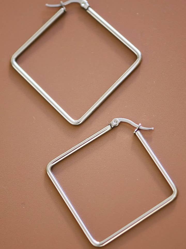 Brincos de Aro em Aço Inoxidável Impermeável e Resistente a Manchas - 7152 por atacado de Mia Accessories