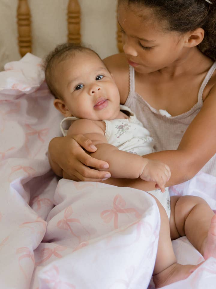 Little Mae and Co – wholesale Bedding blanket – Kids & Baby – Ribbon Crib Quilted Blanket2