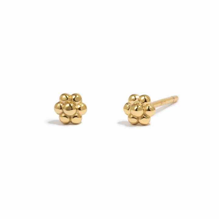 Piccoli borchie a fiore per la vendita all'ingrosso da parte di Sami Jewels