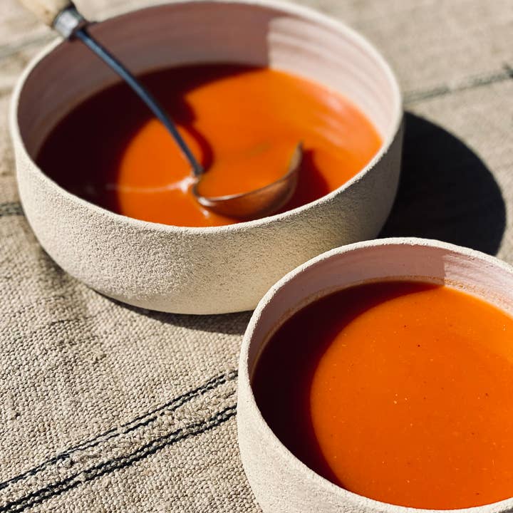 Tigela de Servir Média Textura Branco Cru por atacado de The Barclay Studio