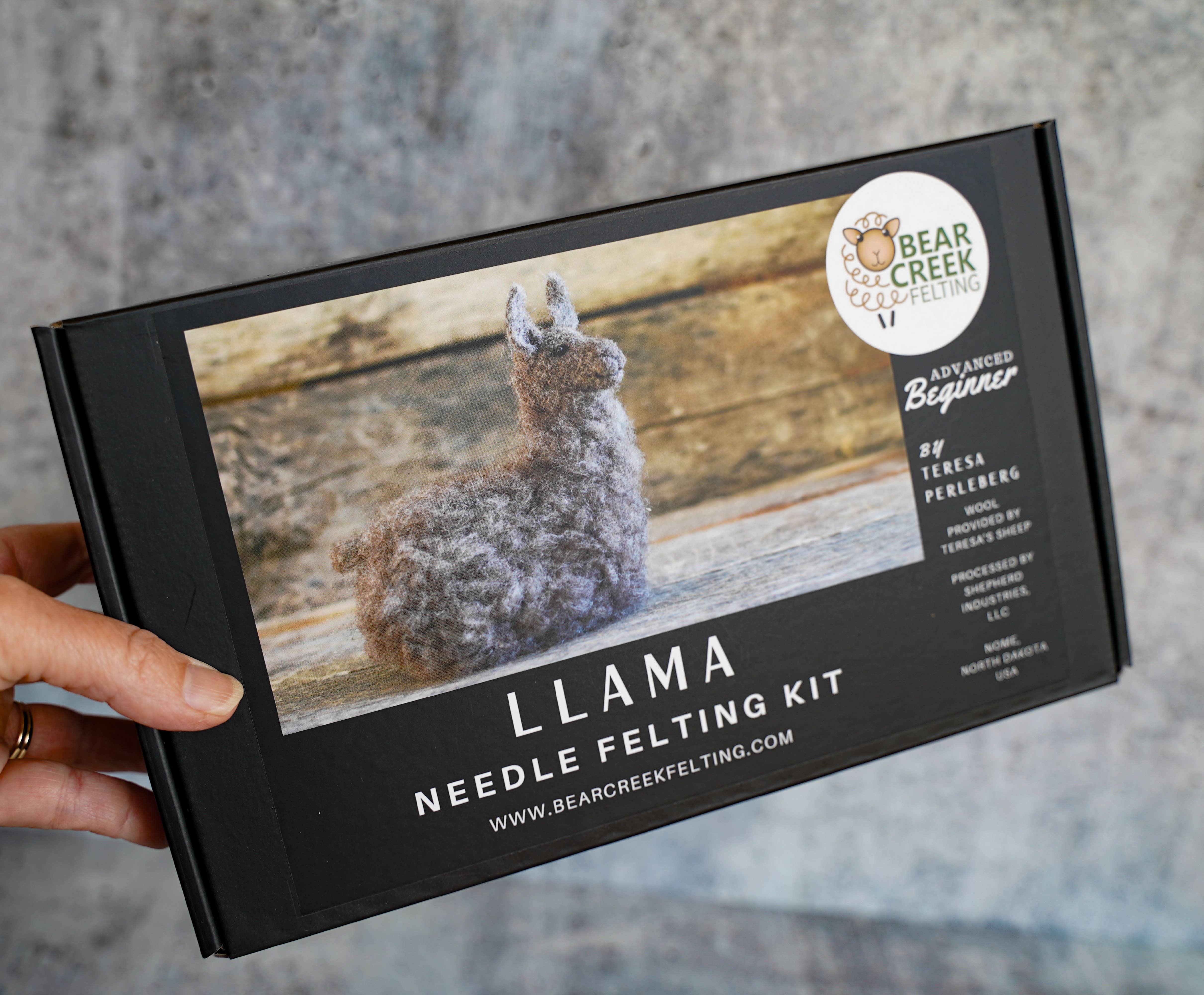 Bear Creek Felting - Vente Kits de couture - Kit de feutrage à l'aiguille Lama pour débutants3