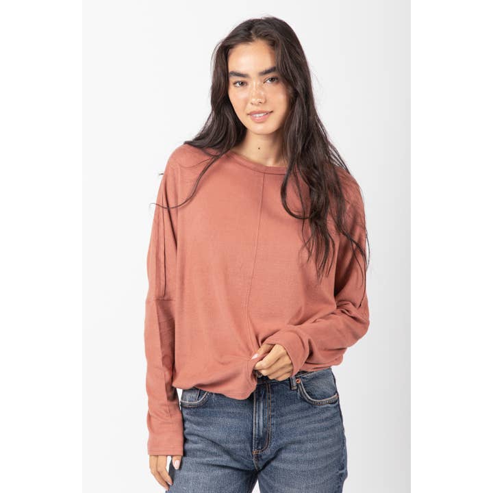 Haut en tricot confortable surdimensionné à manches Dolman pour la vente par Apolline