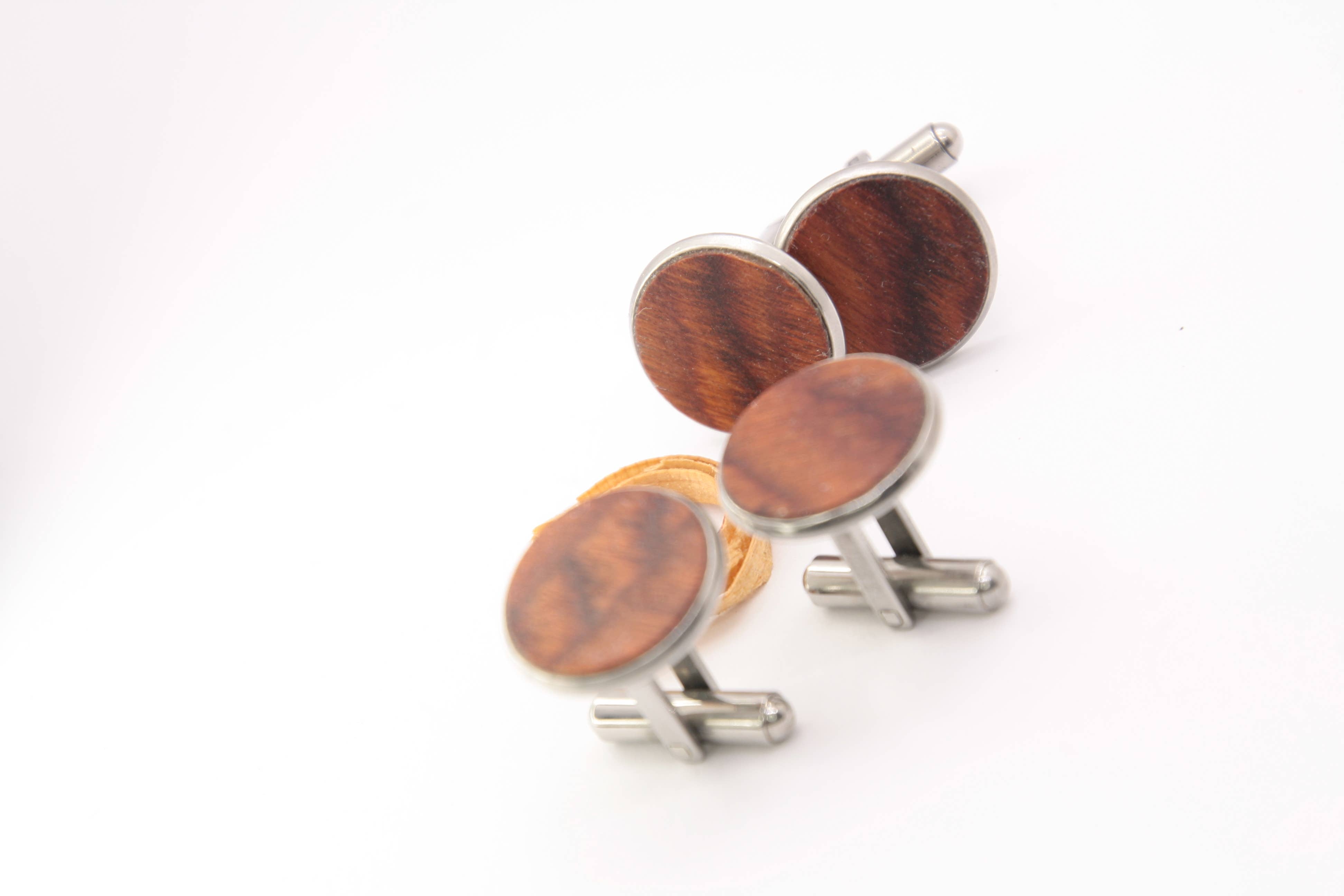 Holzkunstwerkstatt – Großhandel Ohrstecker – Manschettenknöpfe, Holz, normale Größe (18mm), "Rosenholz"6