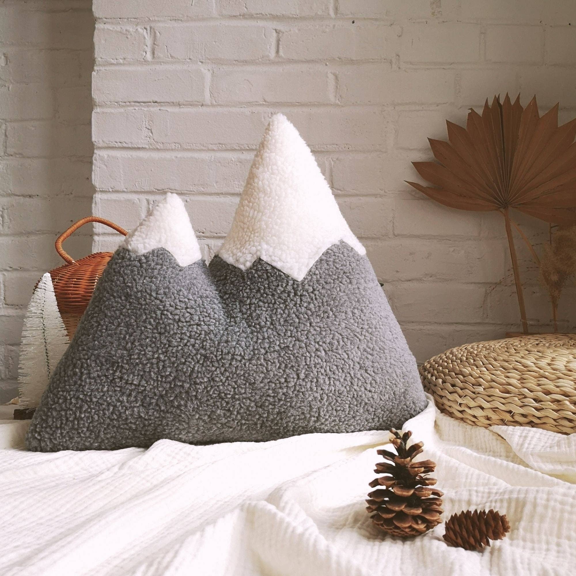 The Butter Flying - Wholesale Throw/Decorative Pillow - Mountain pillow3