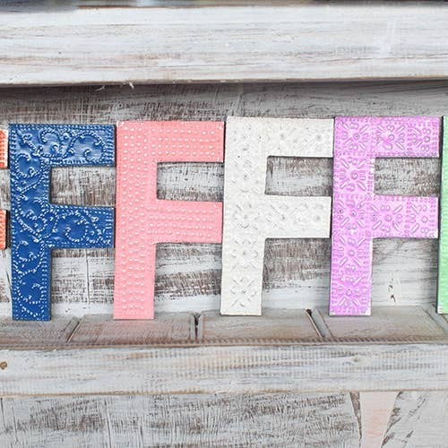 Letter 'F' Wall Sign in Assorted Colors for wholesale by AWGifts Europe