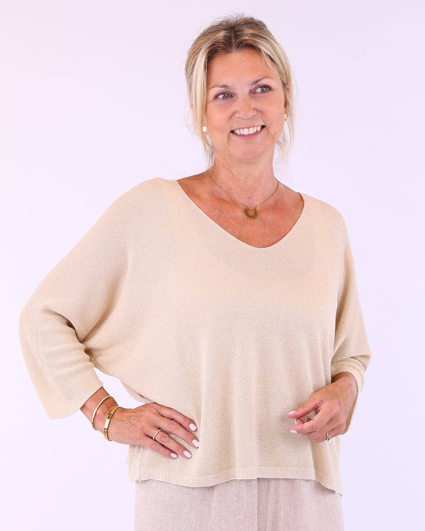 Cadenza Italy Ltd – wholesale Knit top – Women's – Modal Blend V Neck Sparkle Top14