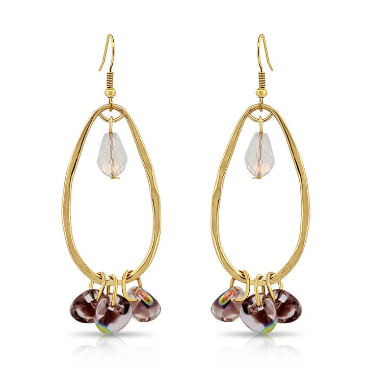 Boucles d'oreilles pendantes en verre en forme de goutte d'eau remplie d'or 14 carats pour la vente par BESHEEK JEWELRY