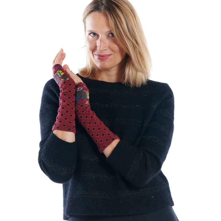 Dub & Drino - Wholesale Socks - Women's - BORDEAUX INDIAN MITTEN