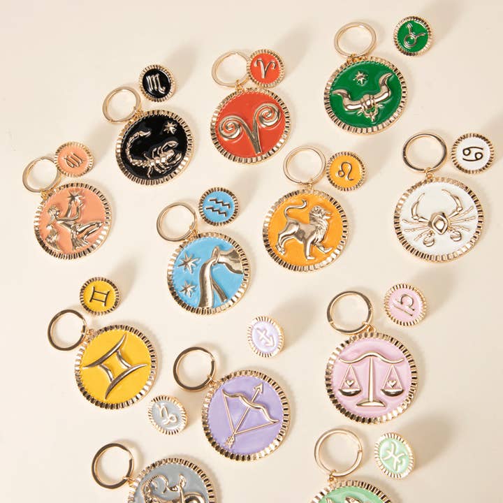 Ensemble de porte-clés avec épingles du zodiaque - Porte-clés - Bijoux hypoallergéniques pour femmes pour la vente par Verita Lane