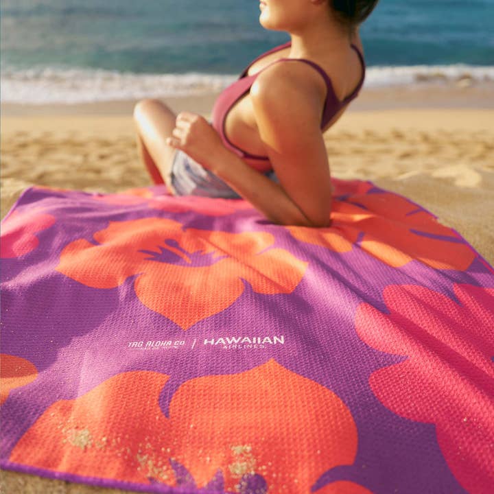 Tag Aloha Co. - Wholesale Beach Towel - Beach Towel - Aloalo with Hawaiian Airlines