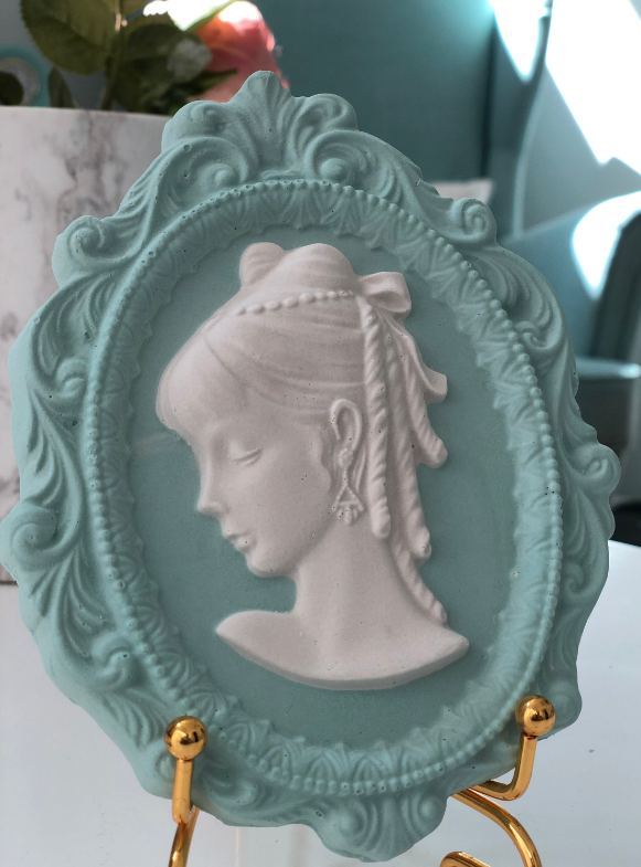 Somone Studios - Vente Décorations de table - Caméo vintage de style victorien1