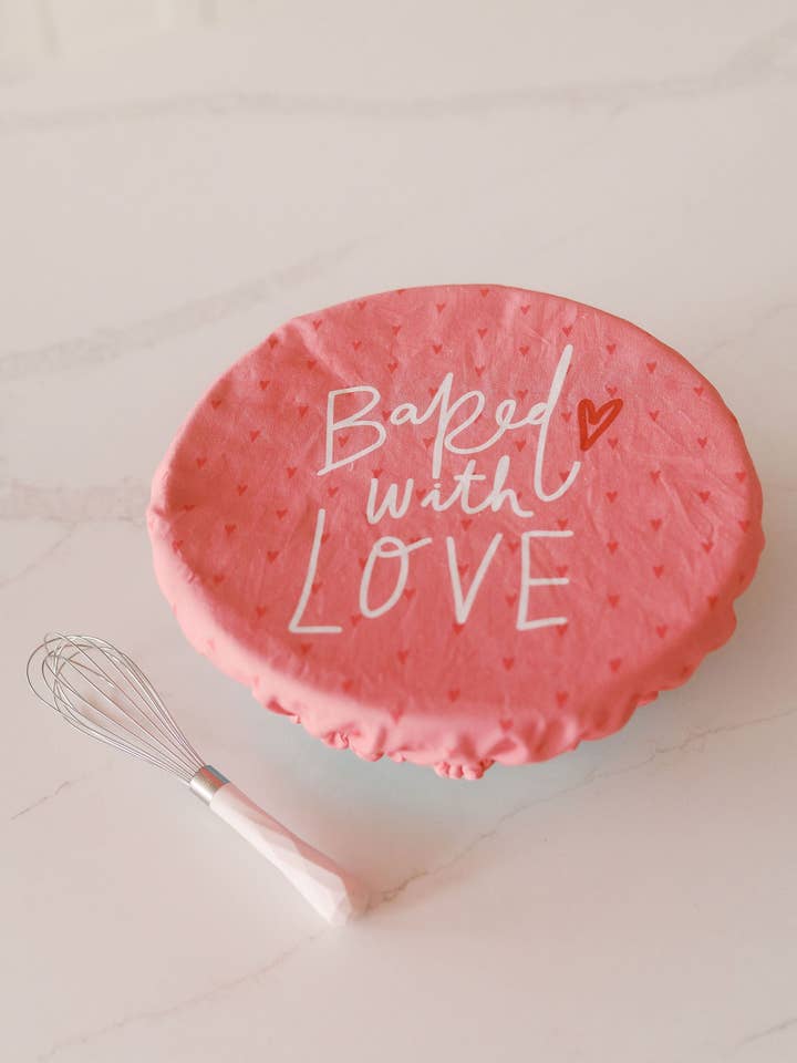 Cuit avec amour 10,5" Couvre-bol pour la vente par Doe A Deer