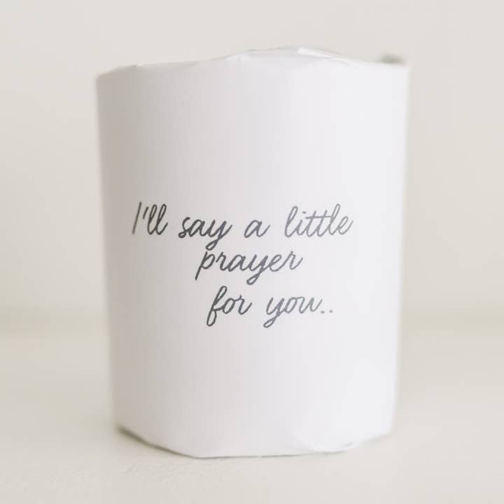 "Jeg vil sige en lille bøn" 10 oz sojalys for engroshandel hos Bungalow South