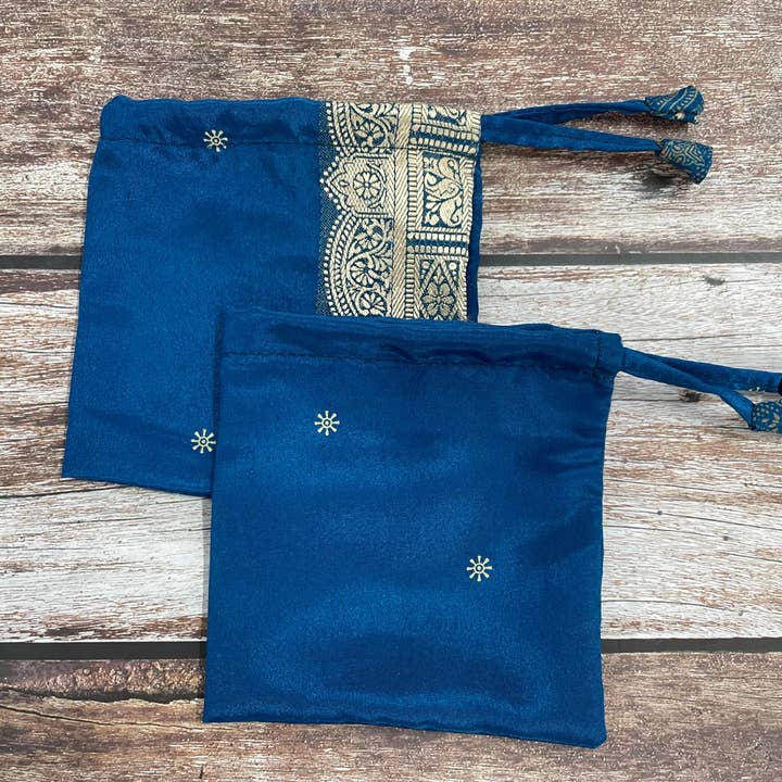 House of Kraft - Wholesale Gift Bag Set/Pack - Gift Pouches | Upcycled Silk Pouch | Pack Silk Gift Pouch52