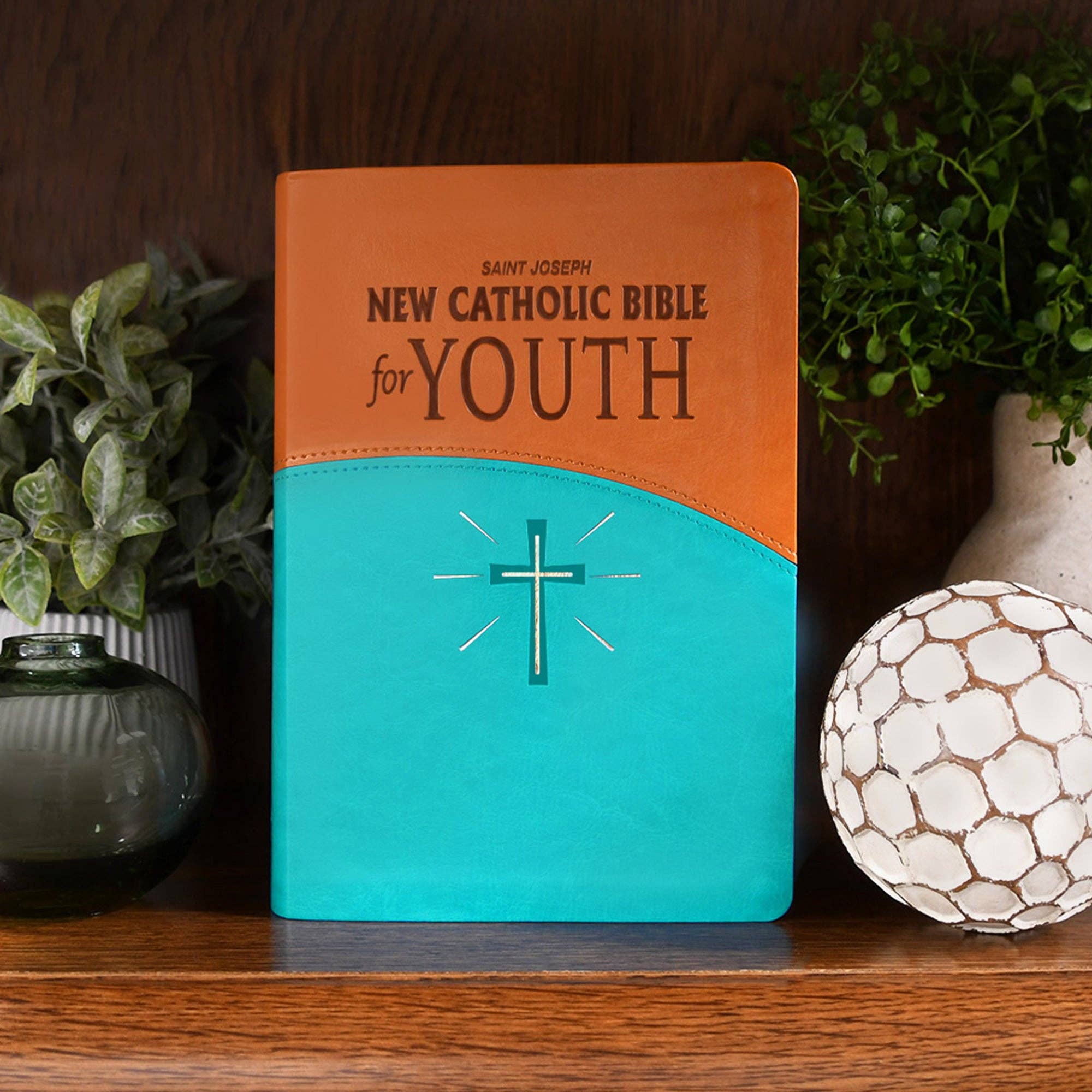 Catholic Book Publishing - Vente Livre sur la religion - Nouvelle Bible catholique pour les jeunes - Édition cadeau1