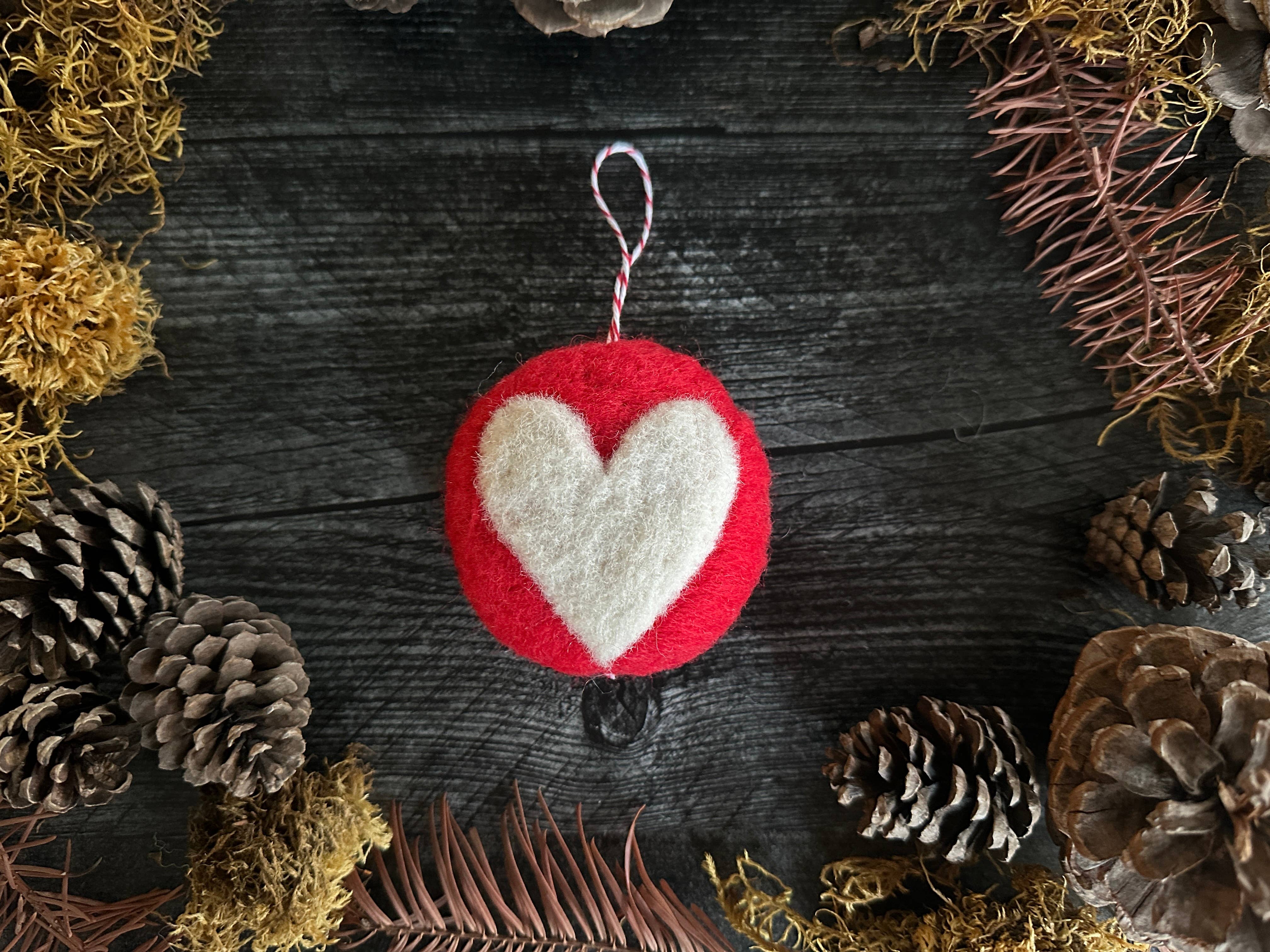 House of Moss - Vendita all'ingrosso Decorazione - Ornamento Rotondo Decorato | Lana Infeltrita | 15 Varianti di Colore5