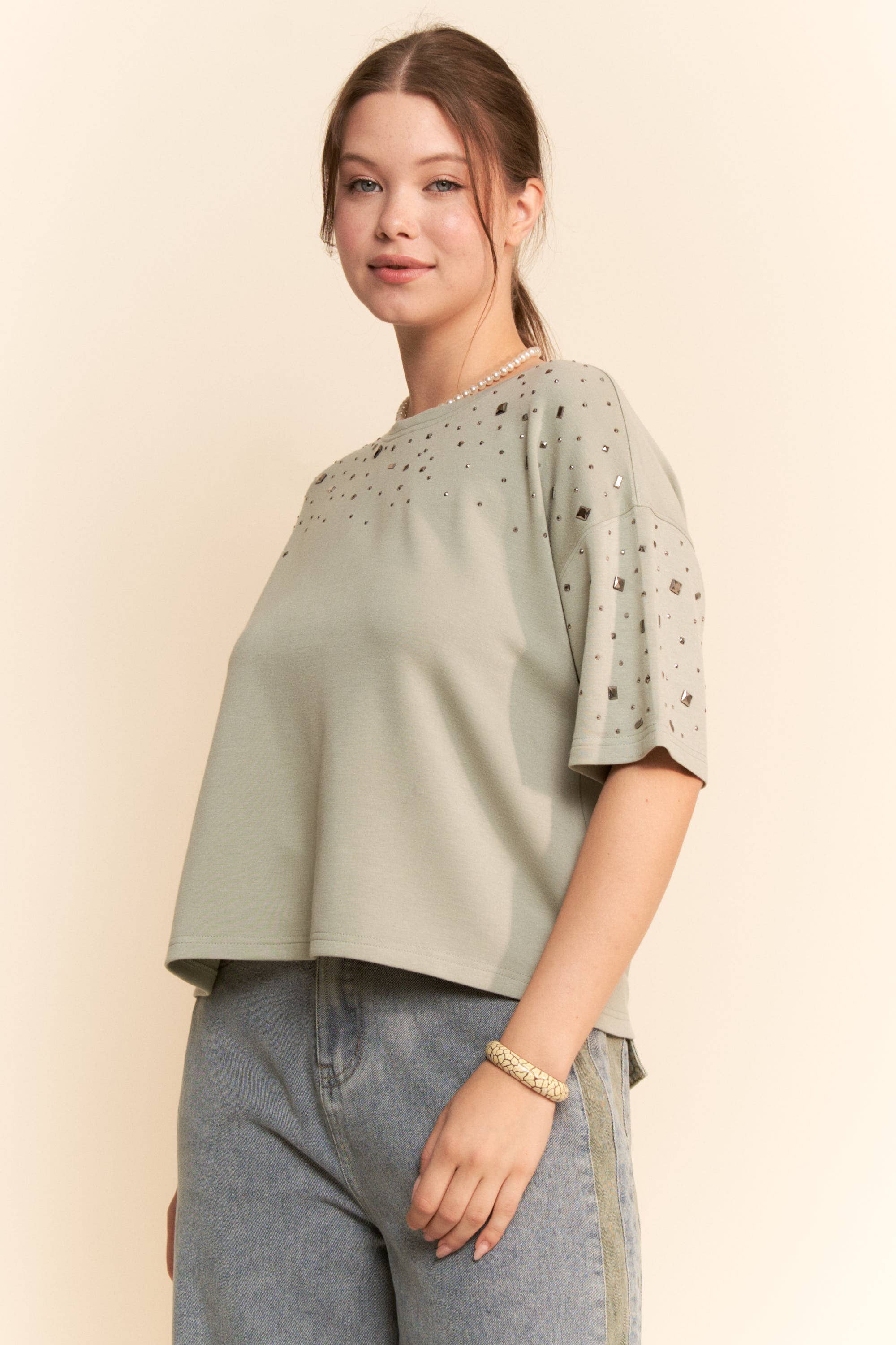 Davi & Dani – Großhandel Strickoberteil – Damen – HOTFIX BESATZ KURZARM LOOSE FIT OBERTEIL12