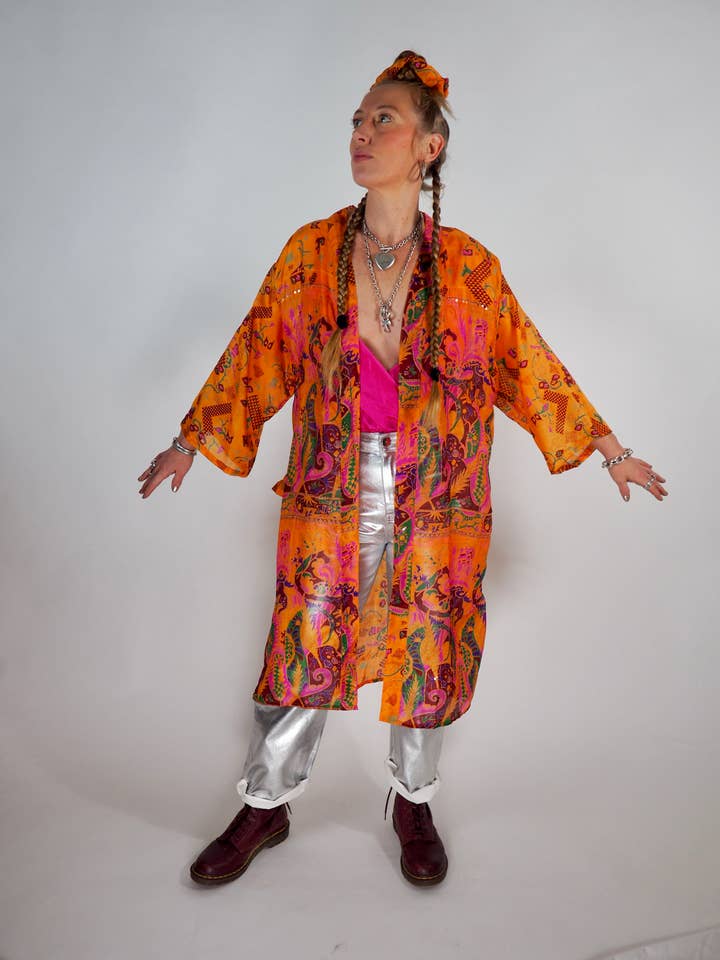 Vagabond Ibiza - Wholesale Kimono - Women's - The Kardash Kimono Mid-Length – Upcycled Vintage Sari Kimono2