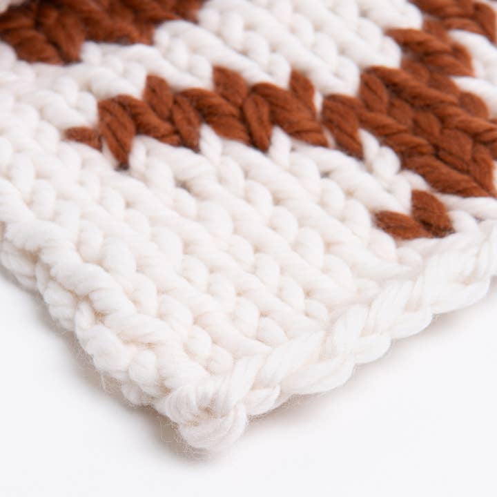 Wool Couture Company – Großhandel Strick-/Häkelzubehör – Gemütliches Wandbehang-Anfänger-Strickset2